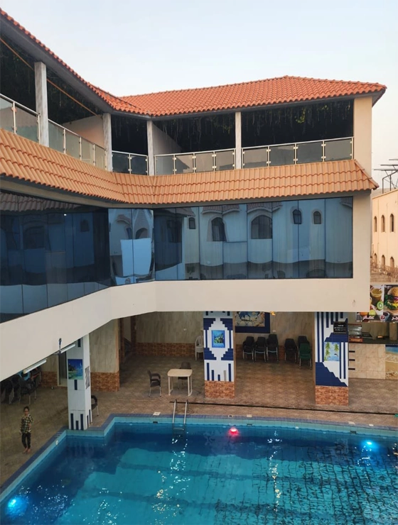 منتجع شرم الشيخ (غرفة)